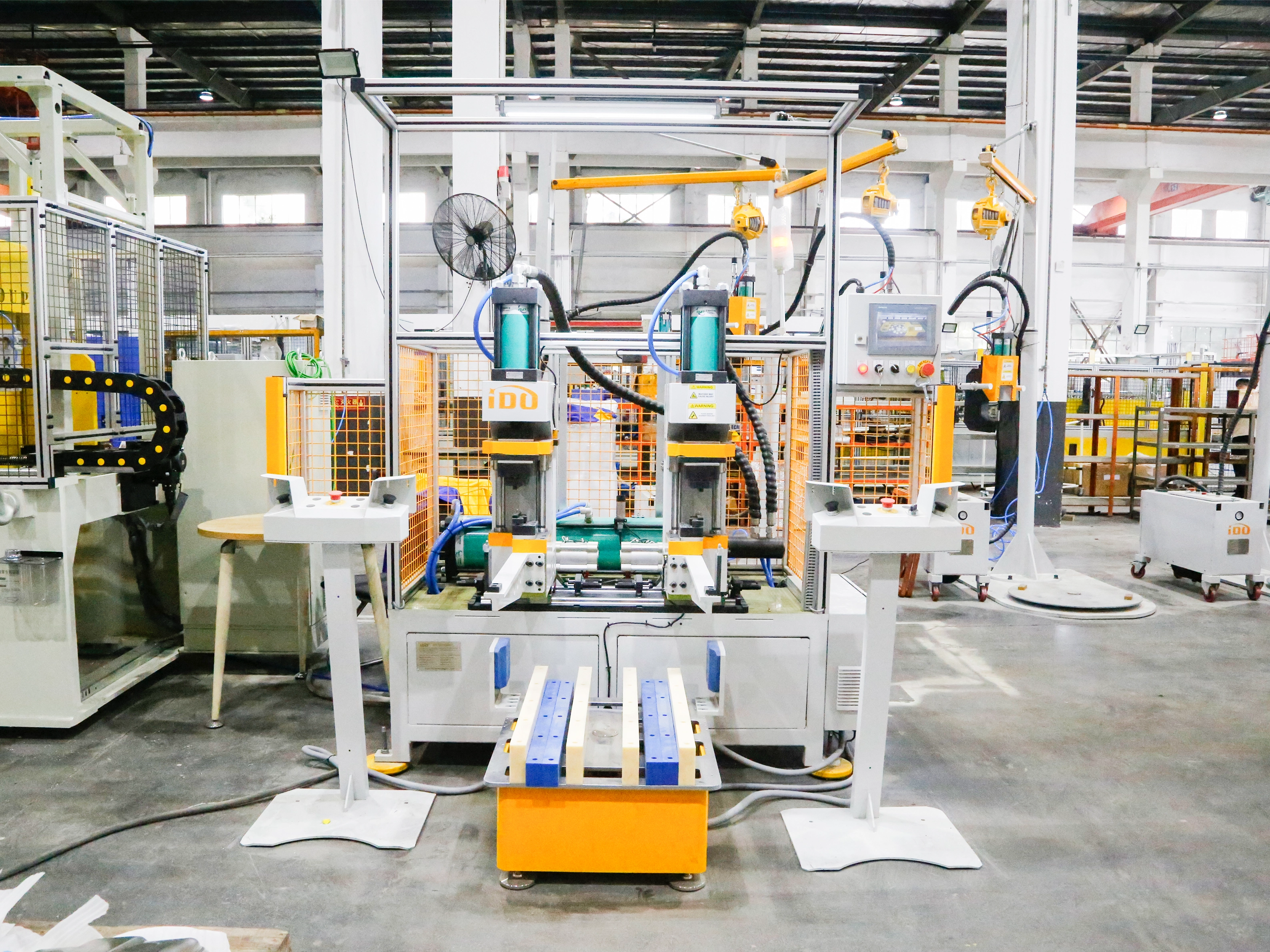 Línea de producción de automatización de cilindros interiores de la lavadora de olas Hisense